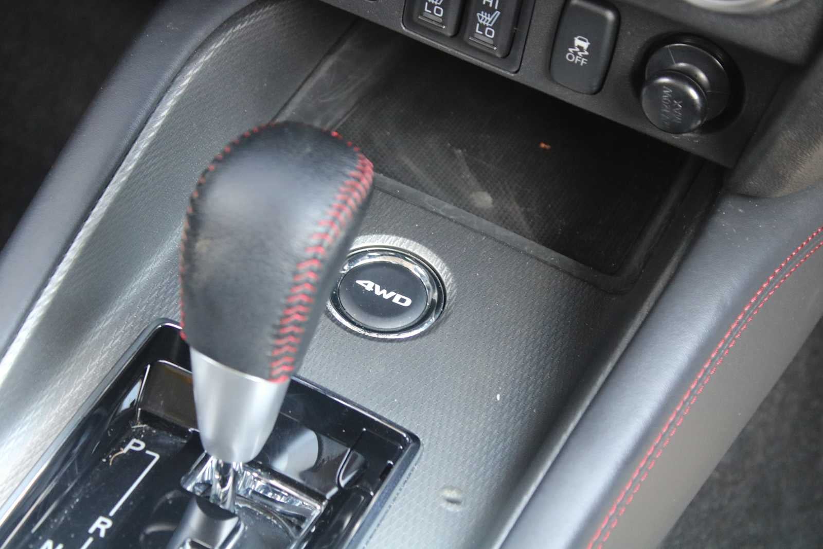 2025 Mitsubishi Outlander Sport LE