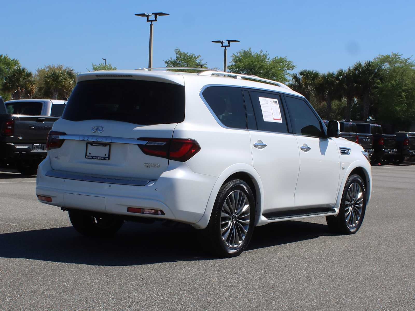 2019 INFINITI QX80 LUXE