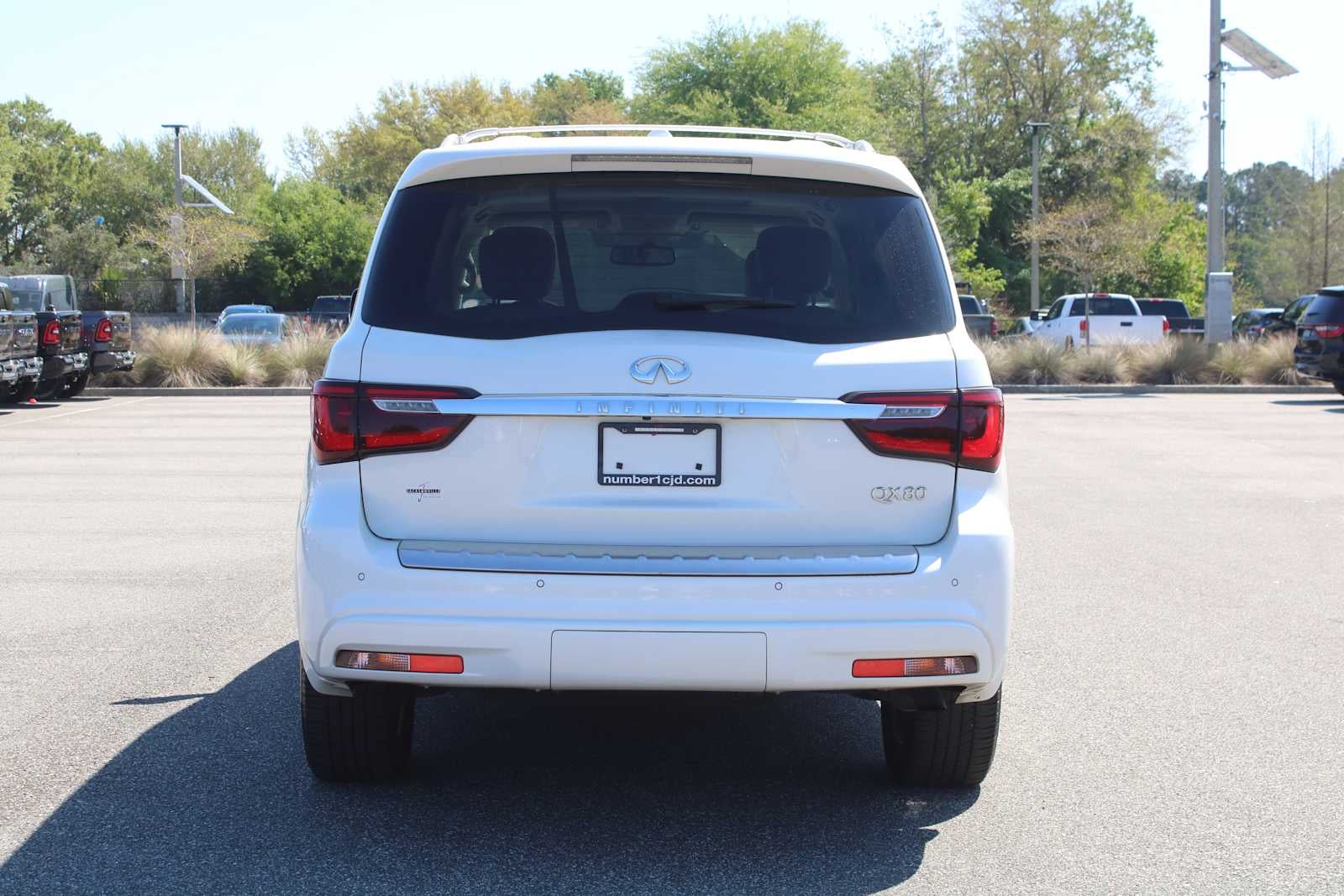 2019 INFINITI QX80 LUXE