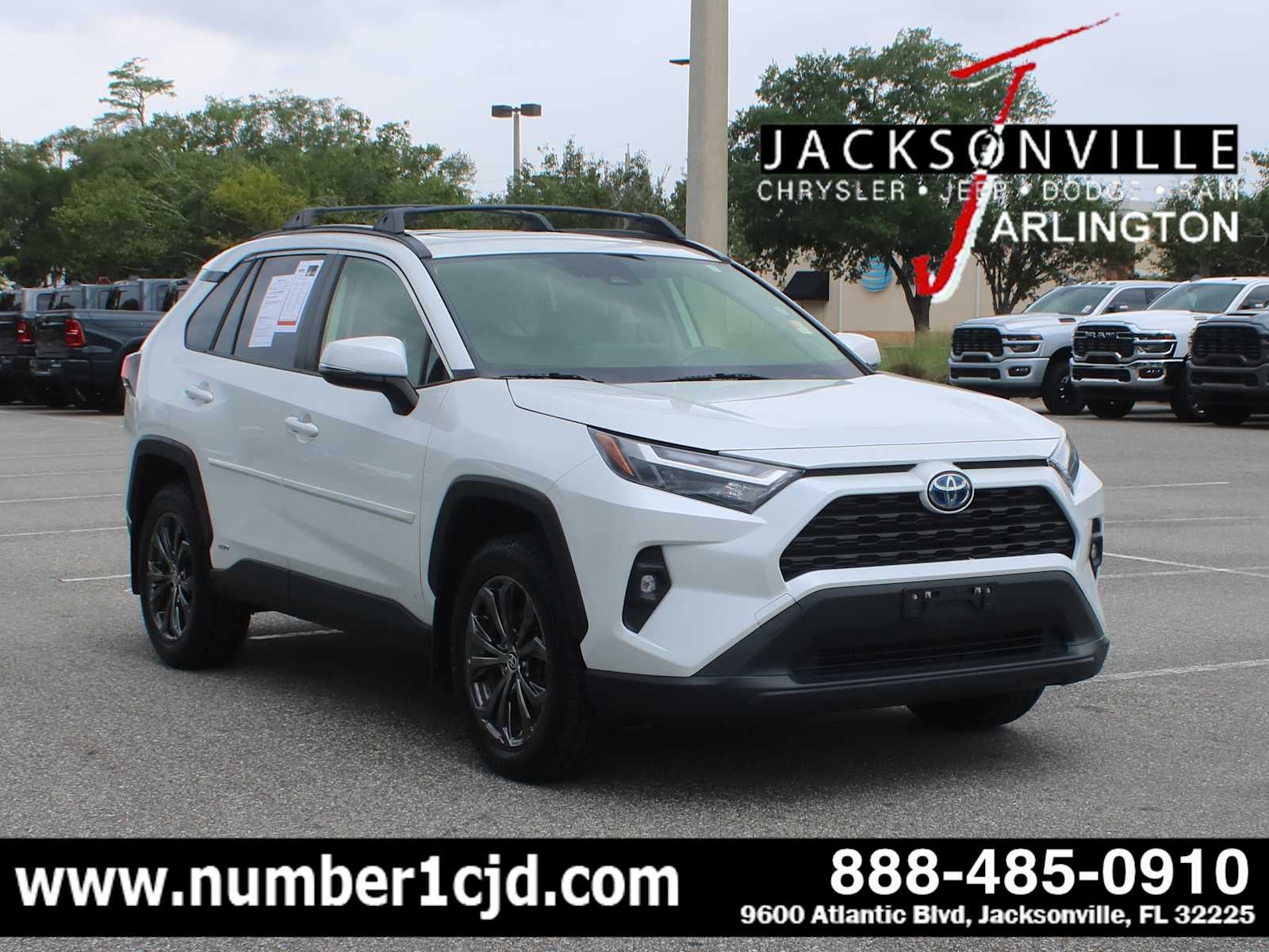 2023 Toyota RAV4 Hybrid XLE Premium