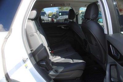2023 Audi Q7 Premium