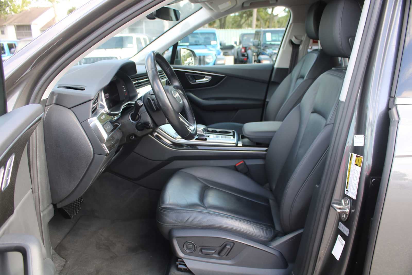 2022 Audi Q7 Premium Plus