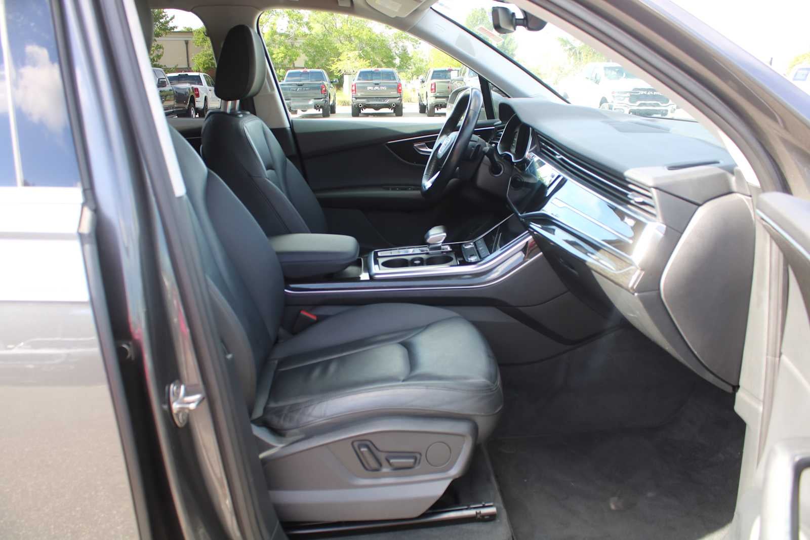 2022 Audi Q7 Premium Plus