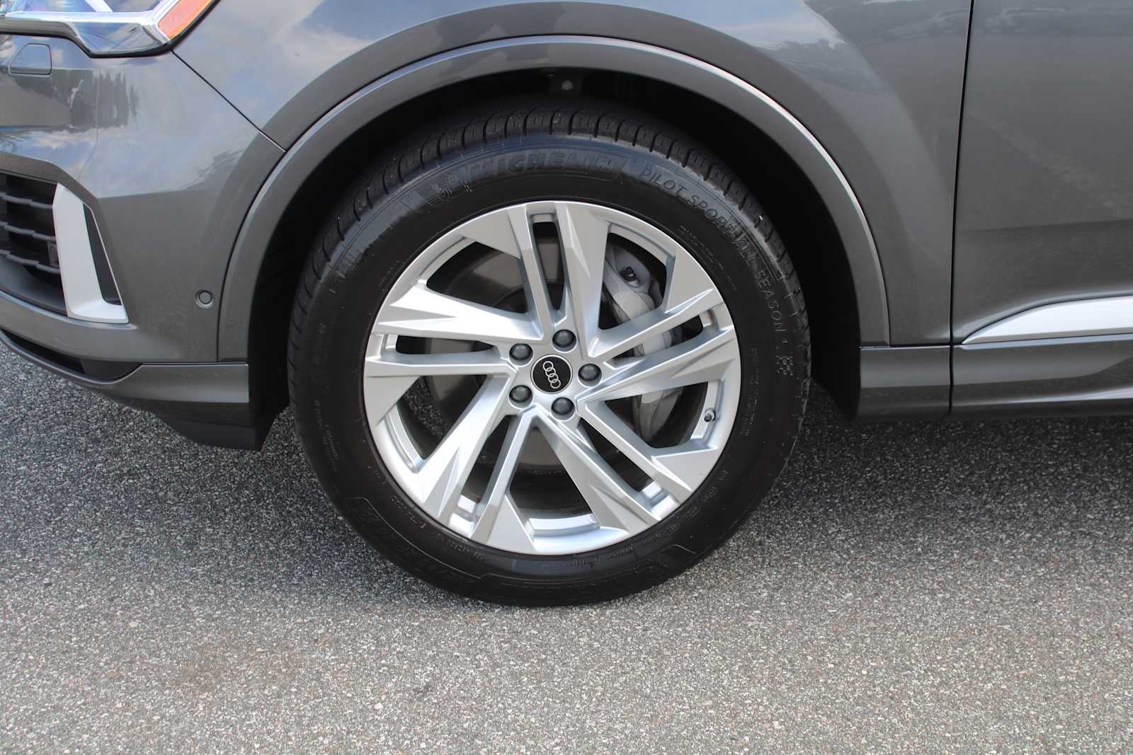 2022 Audi Q7 Premium Plus