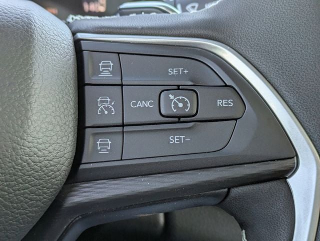 2025 Jeep Grand Cherokee Laredo X