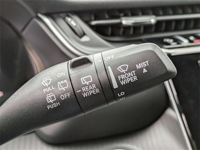 2025 Jeep Grand Cherokee Base