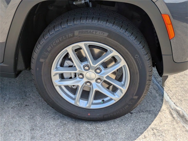 2025 Jeep Grand Cherokee Base