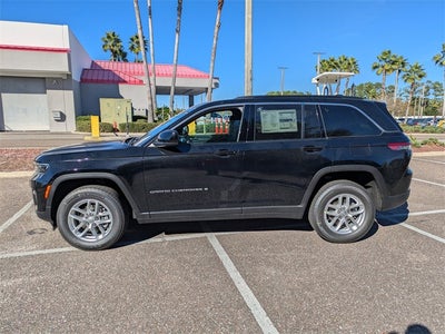 2025 Jeep Grand Cherokee Base