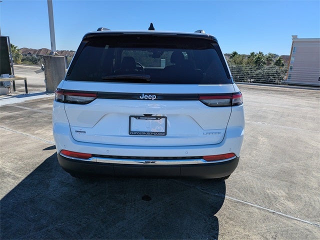 2025 Jeep Grand Cherokee Base