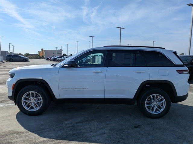 2025 Jeep Grand Cherokee Base