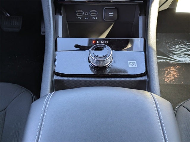 2025 Jeep Grand Cherokee Base