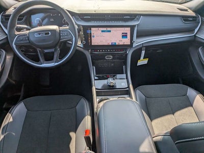 2026 Jeep Grand Cherokee Altitude