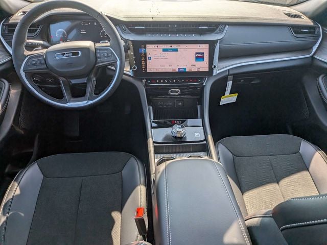 2026 Jeep Grand Cherokee Altitude