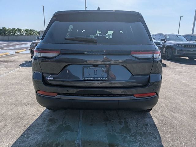 2026 Jeep Grand Cherokee Altitude