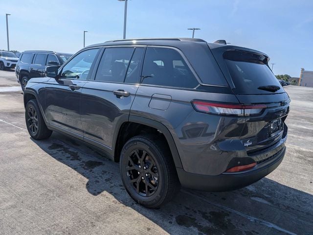 2026 Jeep Grand Cherokee Altitude