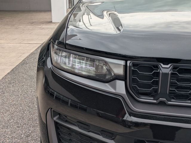 2026 Jeep Grand Cherokee Laredo