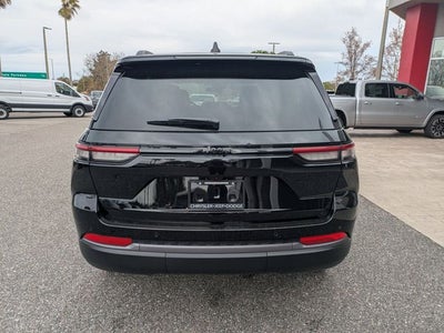 2026 Jeep Grand Cherokee Laredo