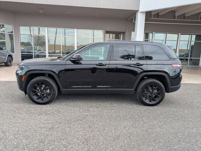 2026 Jeep Grand Cherokee Laredo