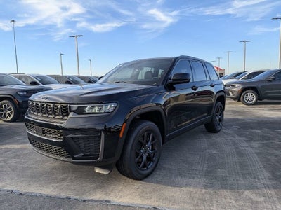 2027 Jeep Grand Cherokee Laredo Altitude