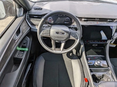 2027 Jeep Grand Cherokee Altitude