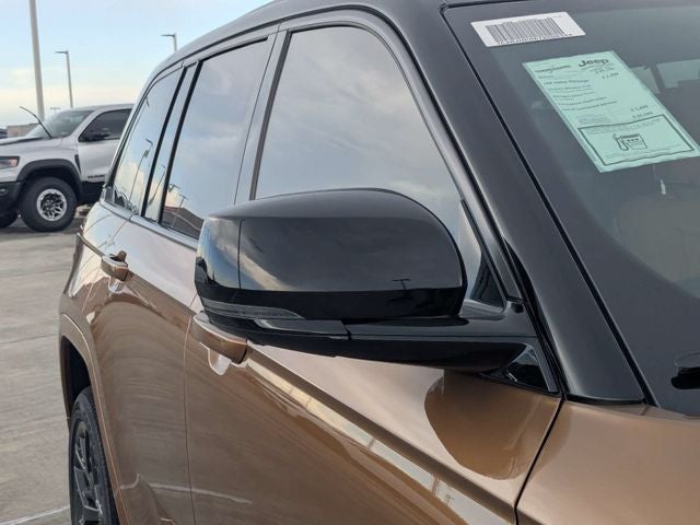 2026 Jeep Grand Cherokee Summit