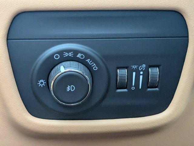 2026 Jeep Grand Cherokee Summit