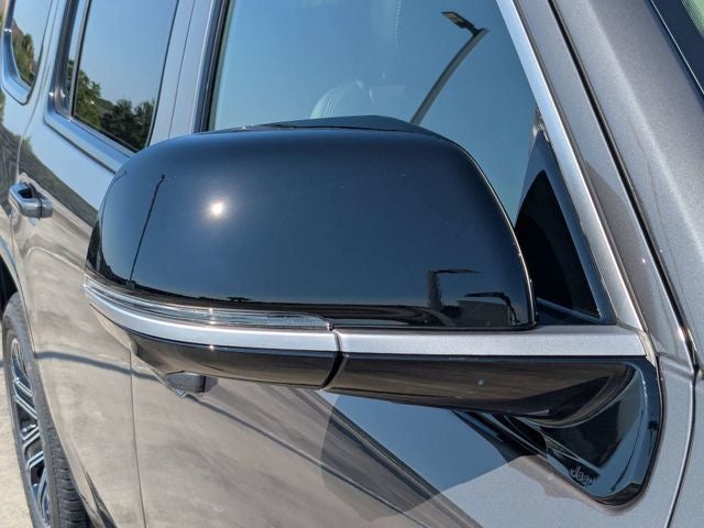2026 Jeep Grand Wagoneer Base