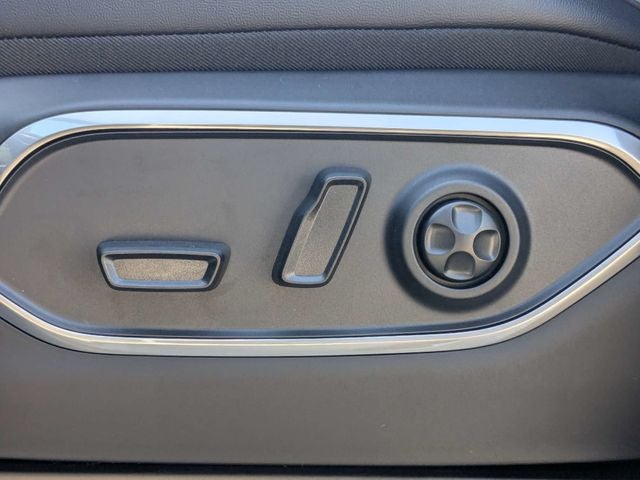2026 Jeep Grand Wagoneer Base
