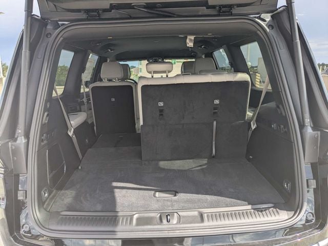 2026 Jeep Grand Wagoneer Base