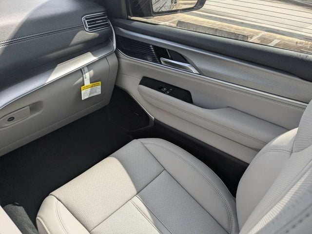 2026 Jeep Grand Wagoneer Base