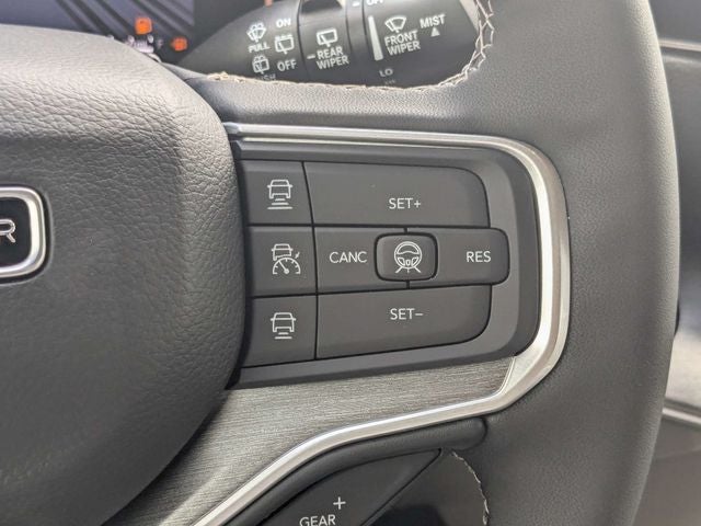 2026 Jeep Grand Wagoneer Base