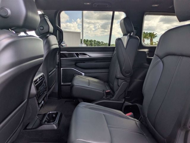2026 Jeep Grand Wagoneer Base