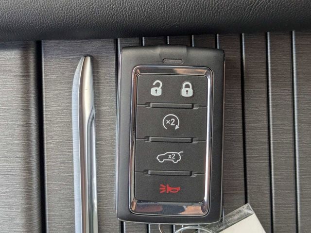2026 Jeep Grand Wagoneer Base