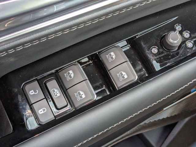 2026 Jeep Grand Wagoneer Summit Obsidian