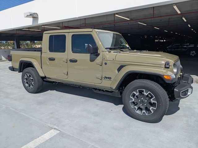 2026 Jeep Gladiator Sahara