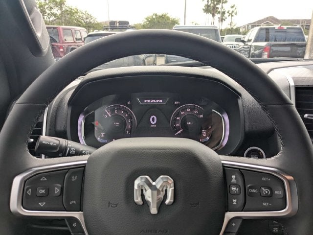 2027 RAM 1500 Big Horn/Lone Star