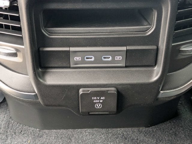 2027 RAM 1500 Big Horn/Lone Star