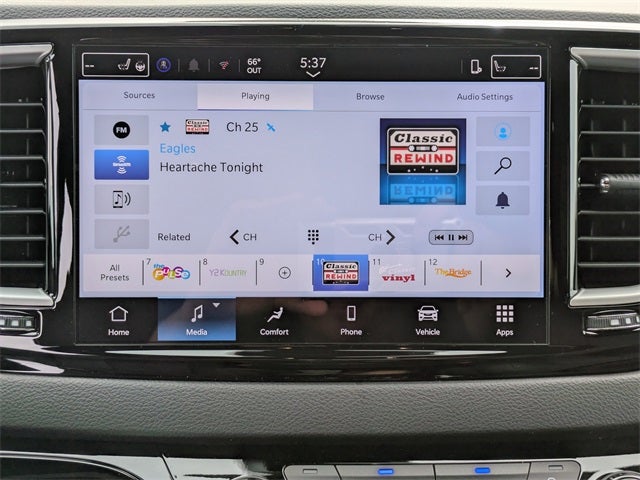 2026 Chrysler Voyager LX