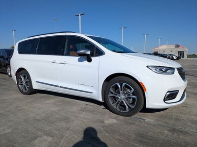 2026 Chrysler Pacifica Pinnacle
