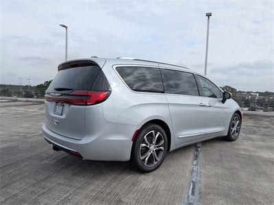 2026 Chrysler Pacifica Pinnacle