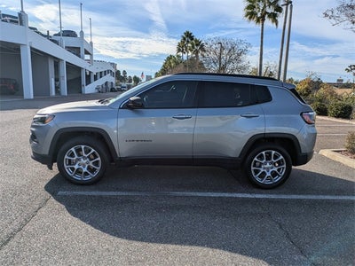2022 Jeep Compass Latitude Lux