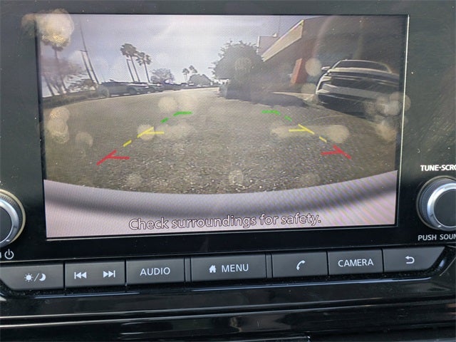 2023 Nissan Pathfinder SV