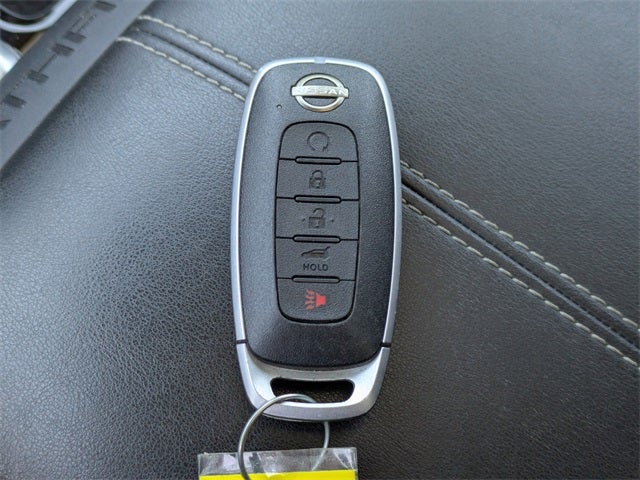 2023 Nissan Pathfinder SV