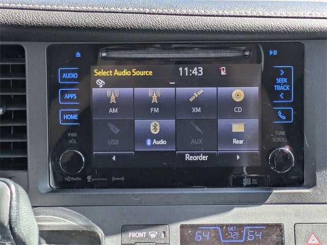 2017 Toyota Sienna SE 8 Passenger