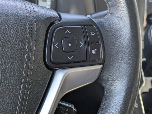 2017 Toyota Sienna SE 8 Passenger