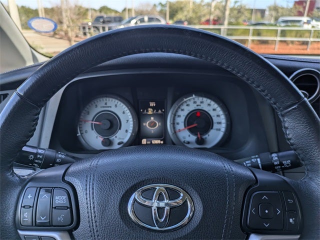 2017 Toyota Sienna SE 8 Passenger