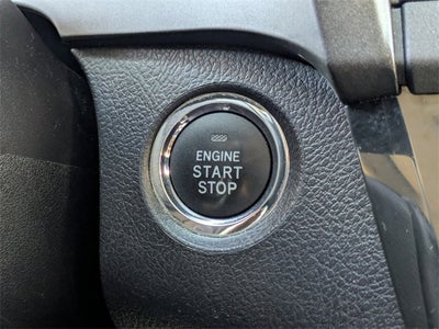 2017 Toyota Sienna SE 8 Passenger