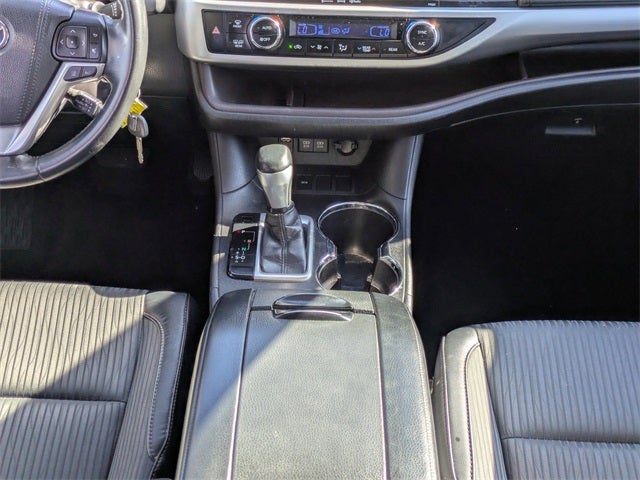 2018 Toyota Highlander Base