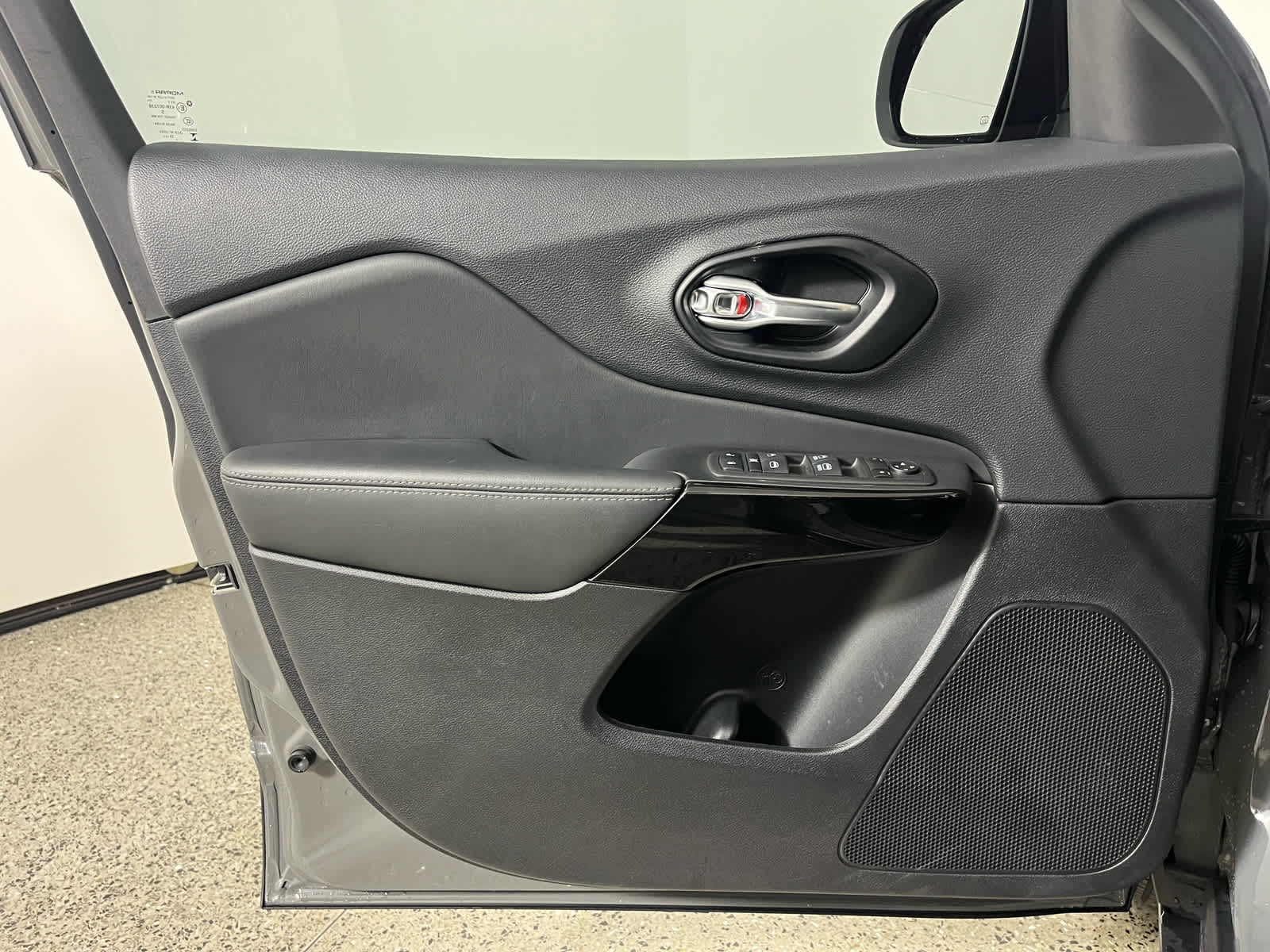 2023 Jeep Cherokee Altitude Lux 4x4