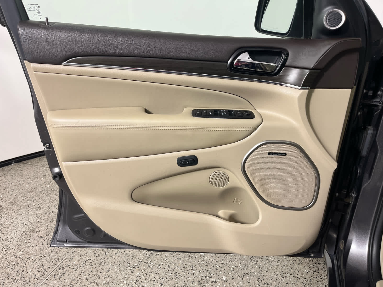 2020 Jeep Grand Cherokee Overland